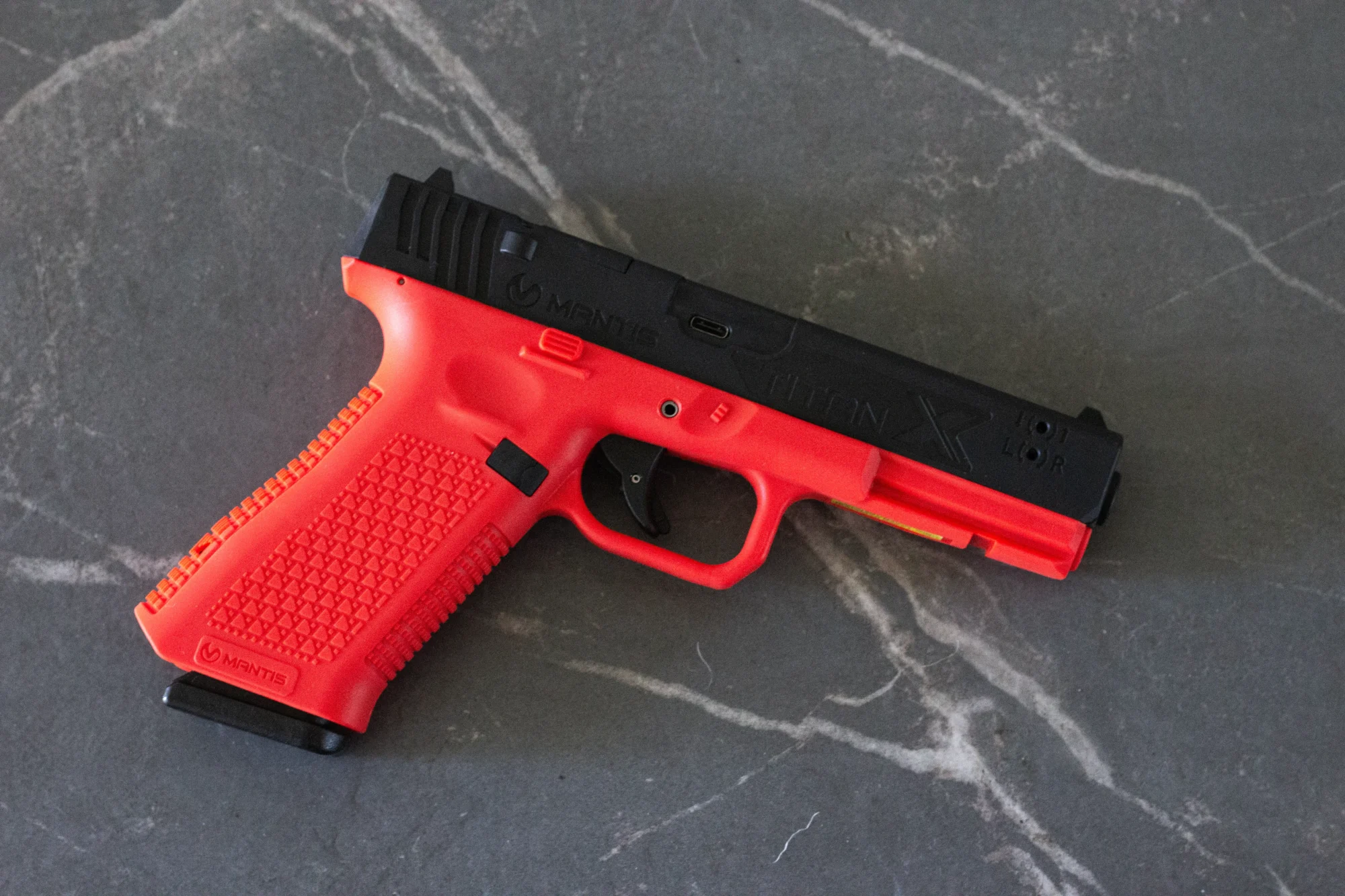 mantis titanx smart laser training pistol
